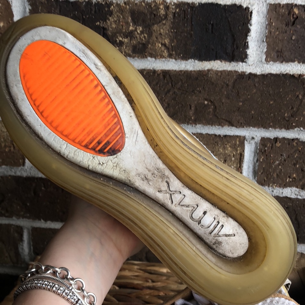 RARE Nike Air Max 720 Pale Vanilla Anthracite - Picture 10 of 12